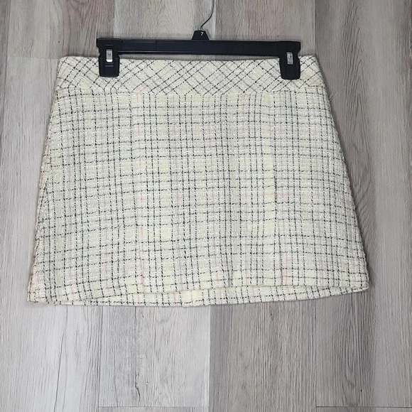 🛍Mandee Knit Skirt‎ Mini Plaid White Yellow Pink Zippered Pleated Juniors 3 - Picture 1 of 7
